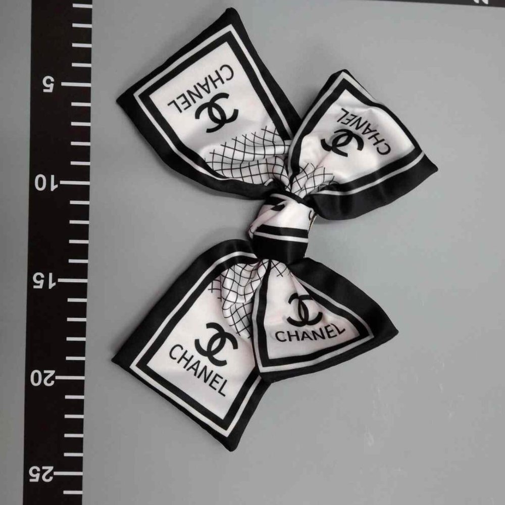 Large bow hair clip coco
